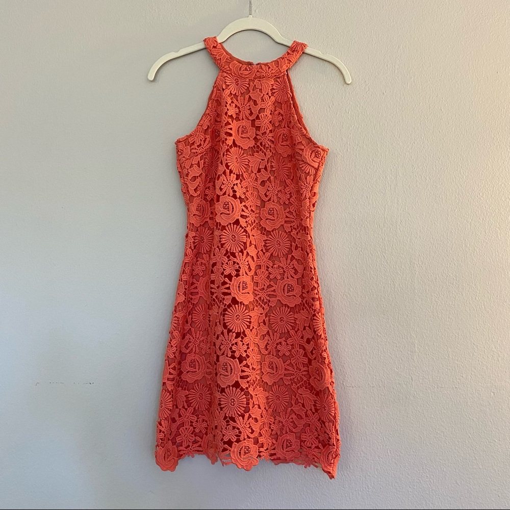 Lace bodycon dress